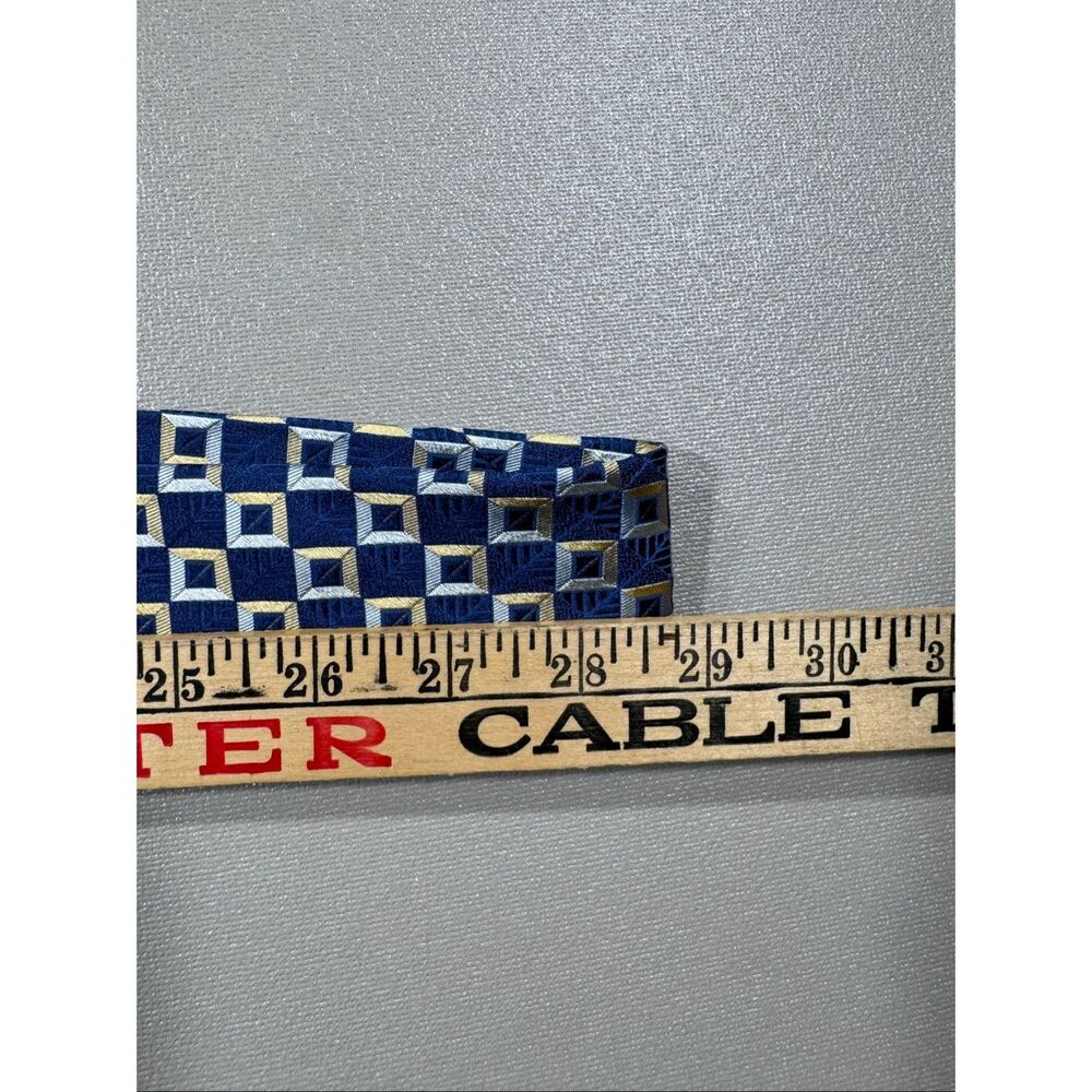 Ermenegildo Zegna 100% Silk‎ Tie - Picture 4 of 4